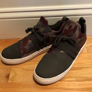 Steve Madden sneakers